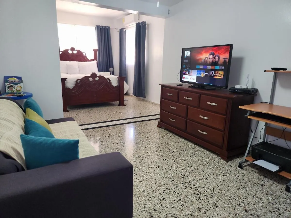 Private House With Pool In Santo Domingo, Quiet, 4 Bed 4 Bath, Brick Bbq, Wi-Fi, Ac, Hot Water, Full Kitchen, Garden Villa Tatil Evi