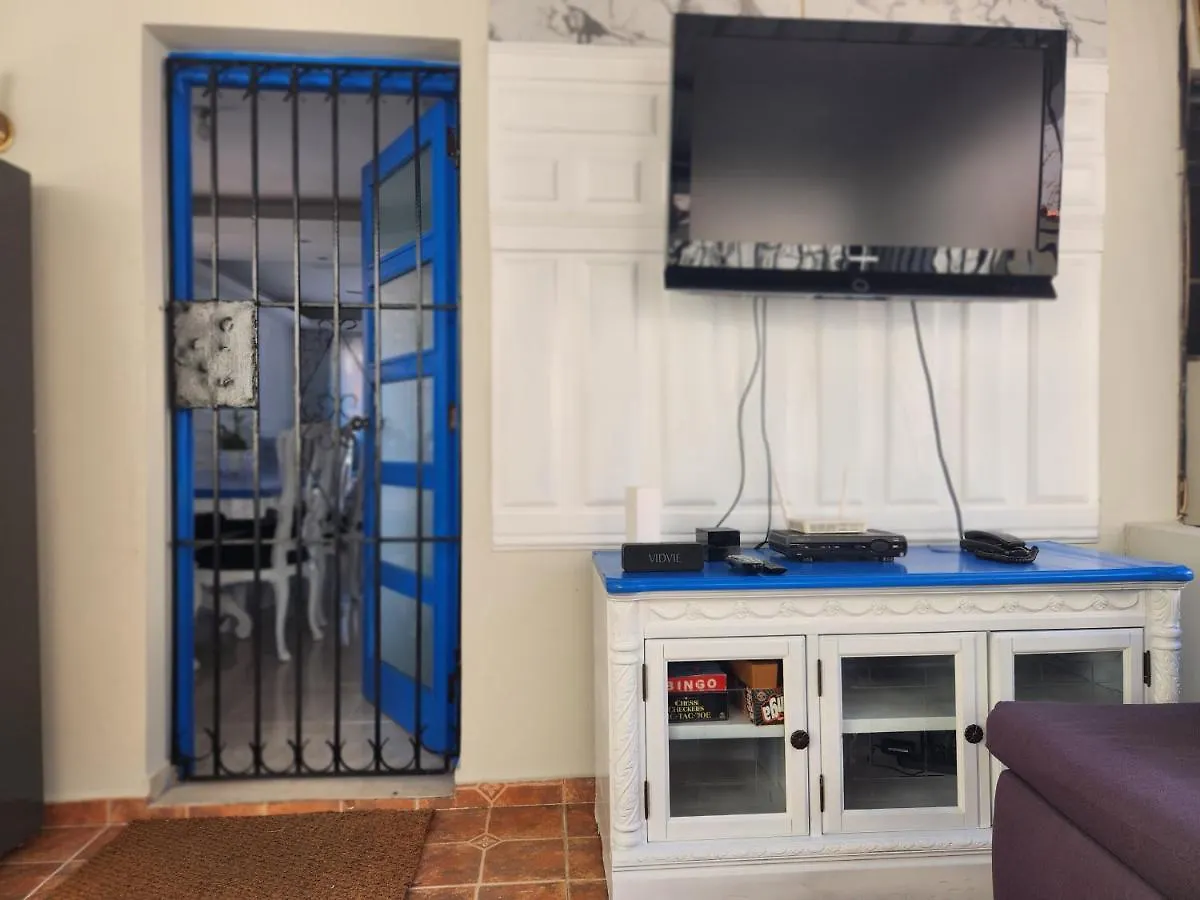 Private House With Pool In Santo Domingo, Quiet, 4 Bed 4 Bath, Brick Bbq, Wi-Fi, Ac, Hot Water, Full Kitchen, Garden Villa 0*,  Dominik Cumhuriyeti