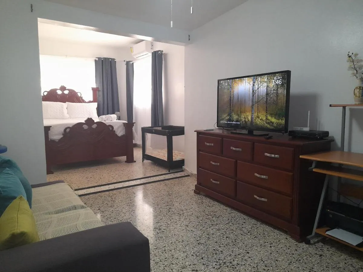 Private House With Pool In Santo Domingo, Quiet, 4 Bed 4 Bath, Brick Bbq, Wi-Fi, Ac, Hot Water, Full Kitchen, Garden Villa Tatil Evi